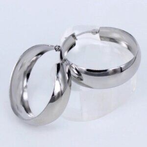 New 18K white Gold 2” Round Chunky hoop earrings